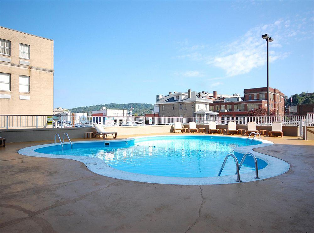 Quality Inn & Suites Charleston - Civic Center Konforlar fotoğraf