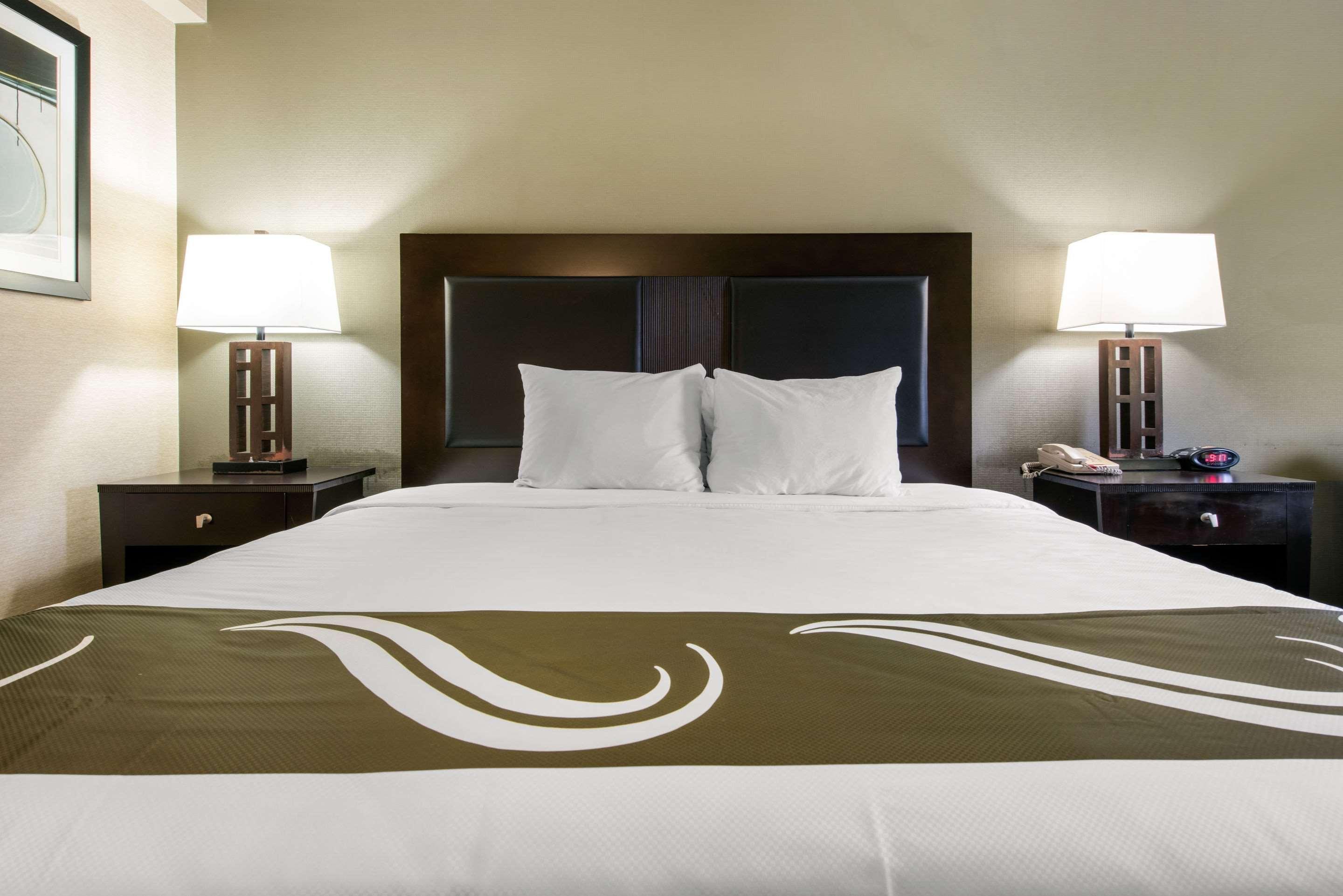 Quality Inn & Suites Charleston - Civic Center Dış mekan fotoğraf