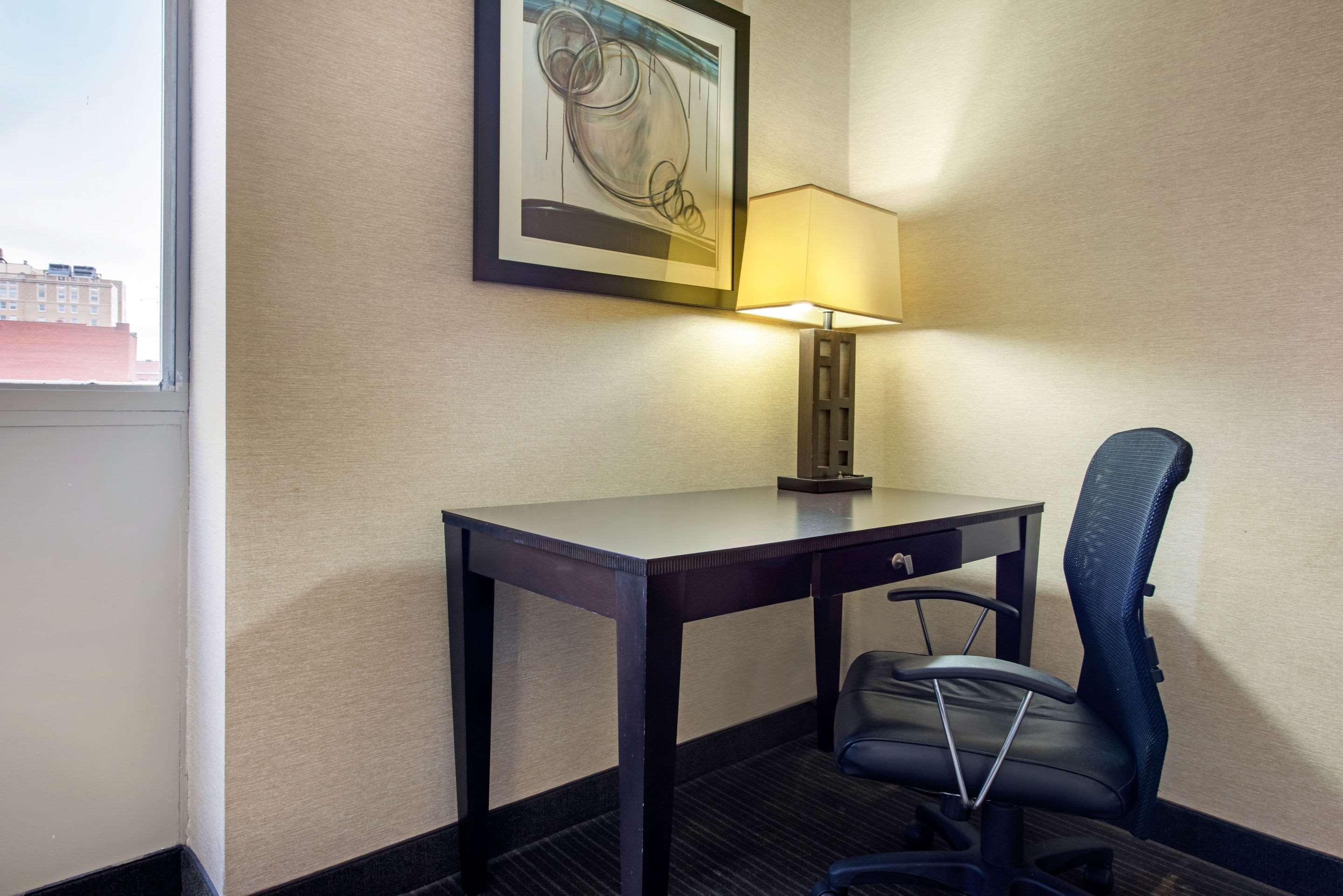 Quality Inn & Suites Charleston - Civic Center Dış mekan fotoğraf