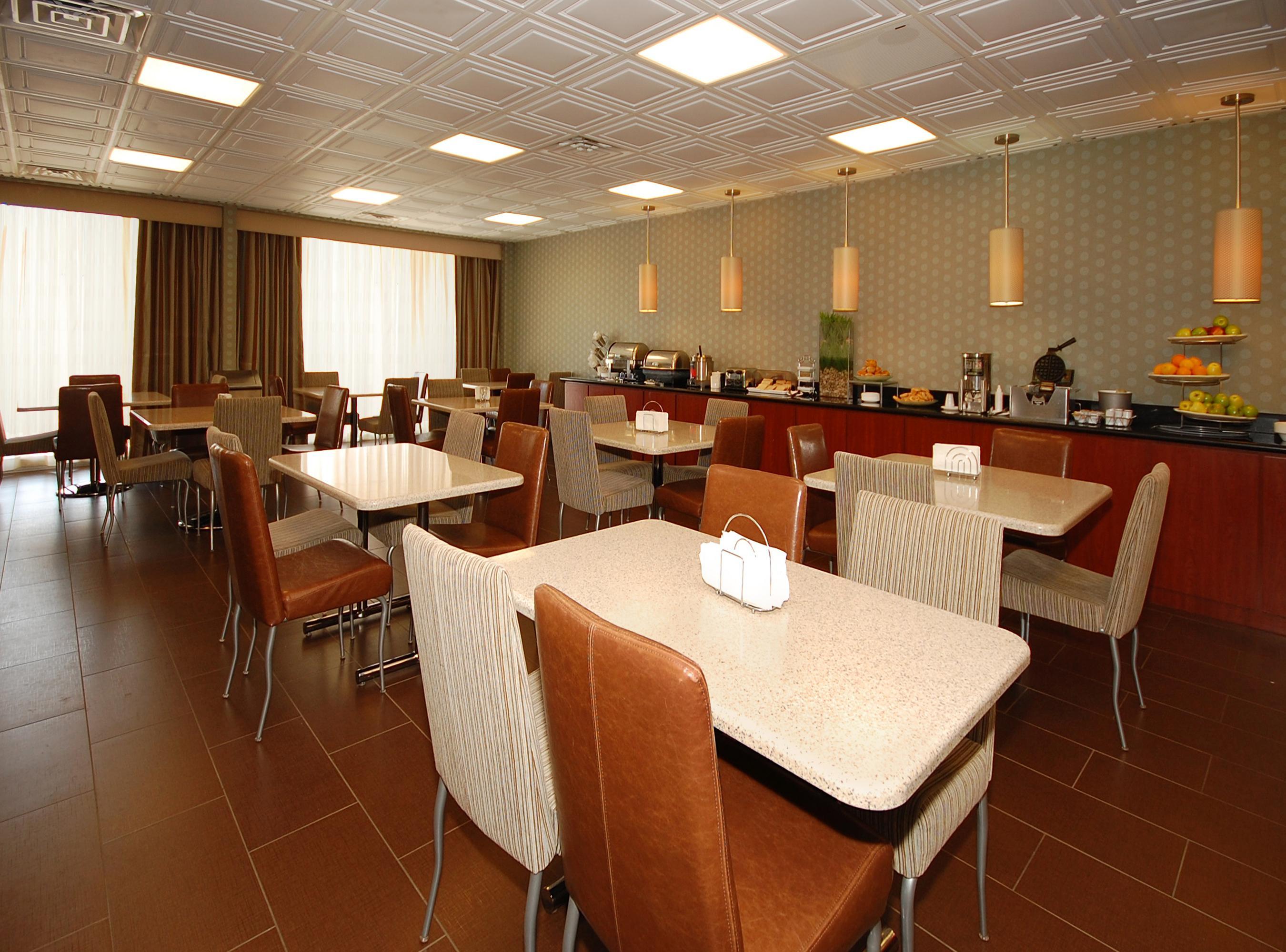Quality Inn & Suites Charleston - Civic Center Dış mekan fotoğraf