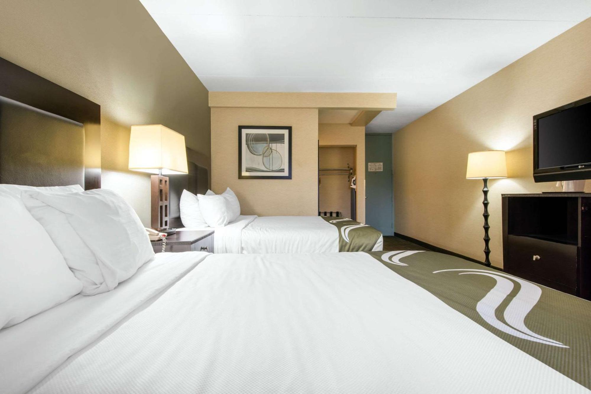 Quality Inn & Suites Charleston - Civic Center Dış mekan fotoğraf