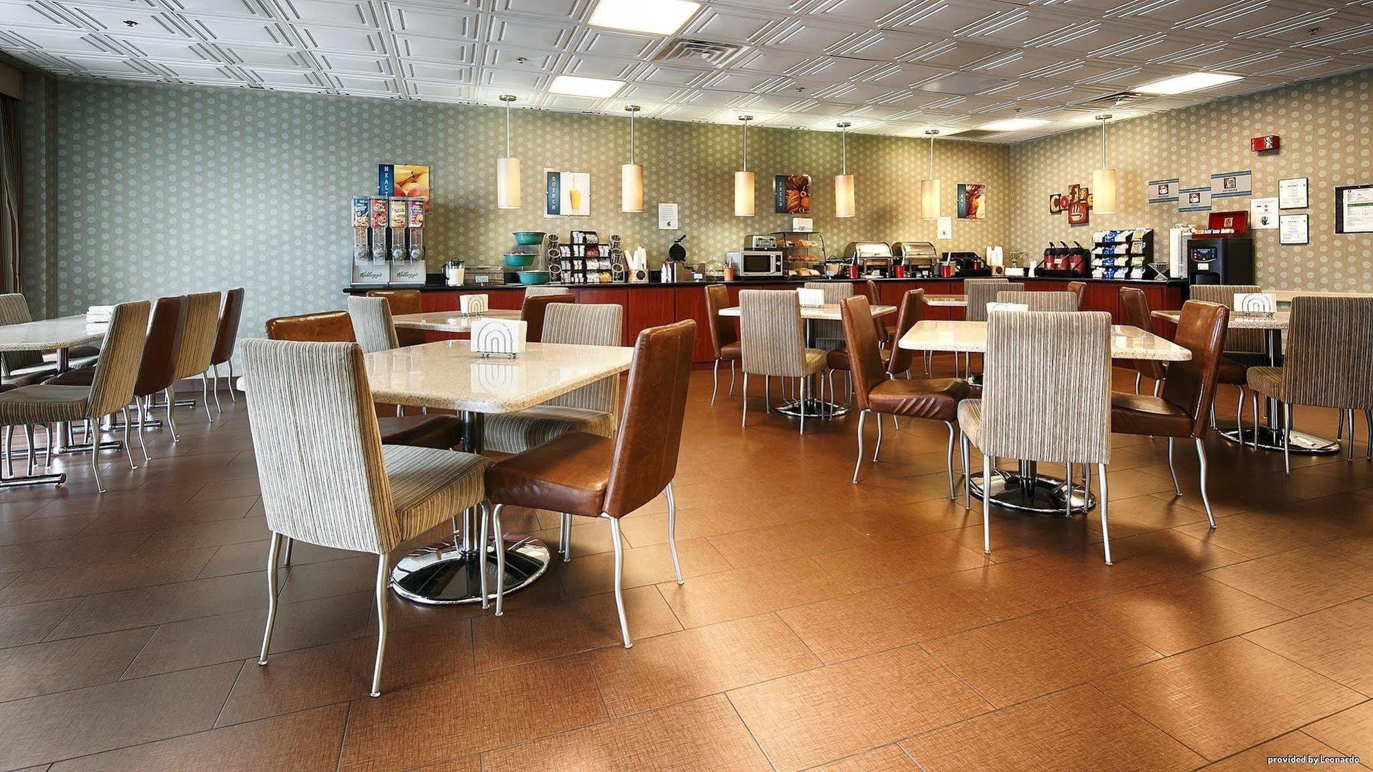 Quality Inn & Suites Charleston - Civic Center Dış mekan fotoğraf