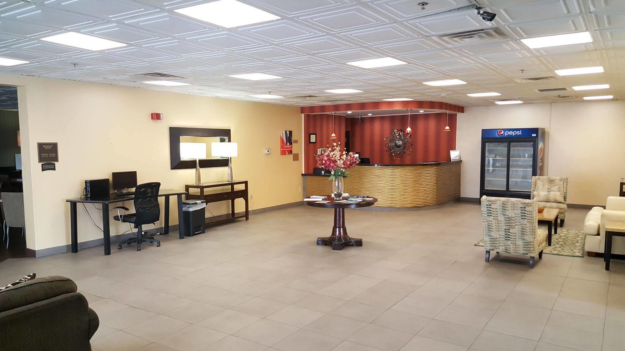 Quality Inn & Suites Charleston - Civic Center Dış mekan fotoğraf