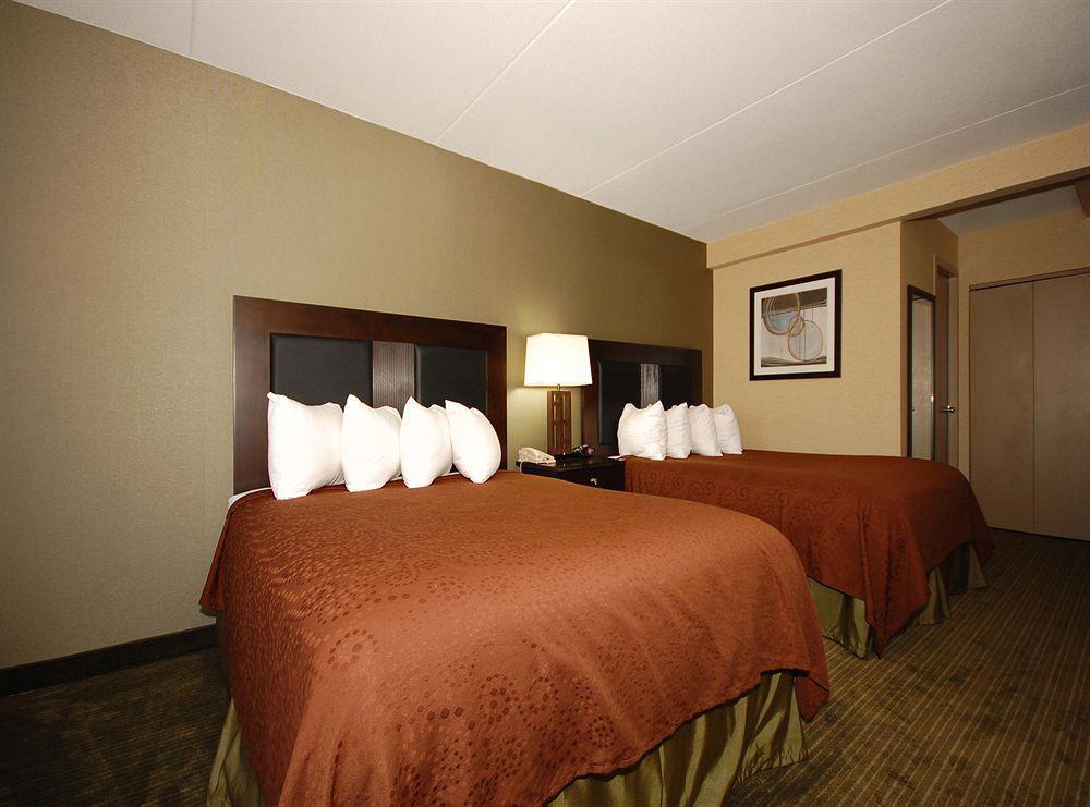 Quality Inn & Suites Charleston - Civic Center Oda fotoğraf