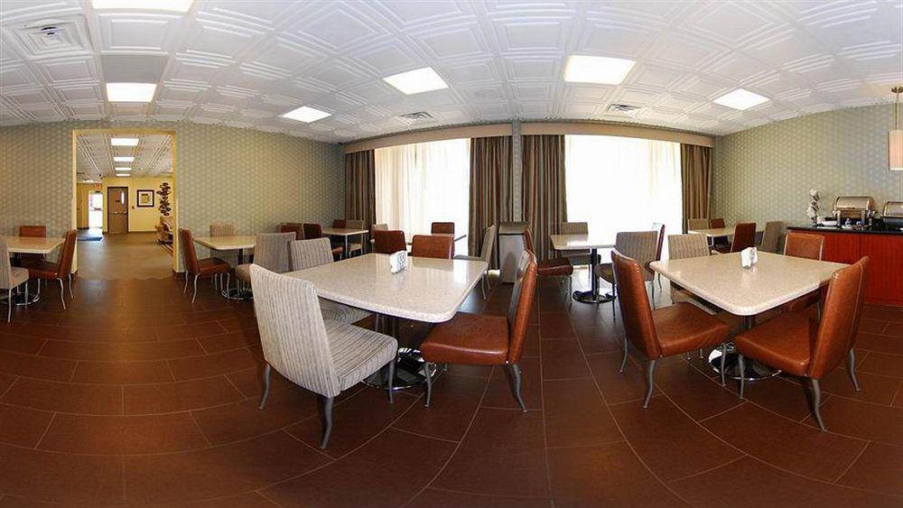 Quality Inn & Suites Charleston - Civic Center Dış mekan fotoğraf