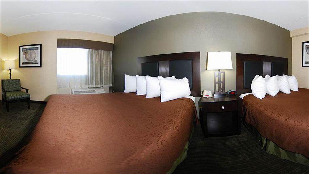 Quality Inn & Suites Charleston - Civic Center Dış mekan fotoğraf